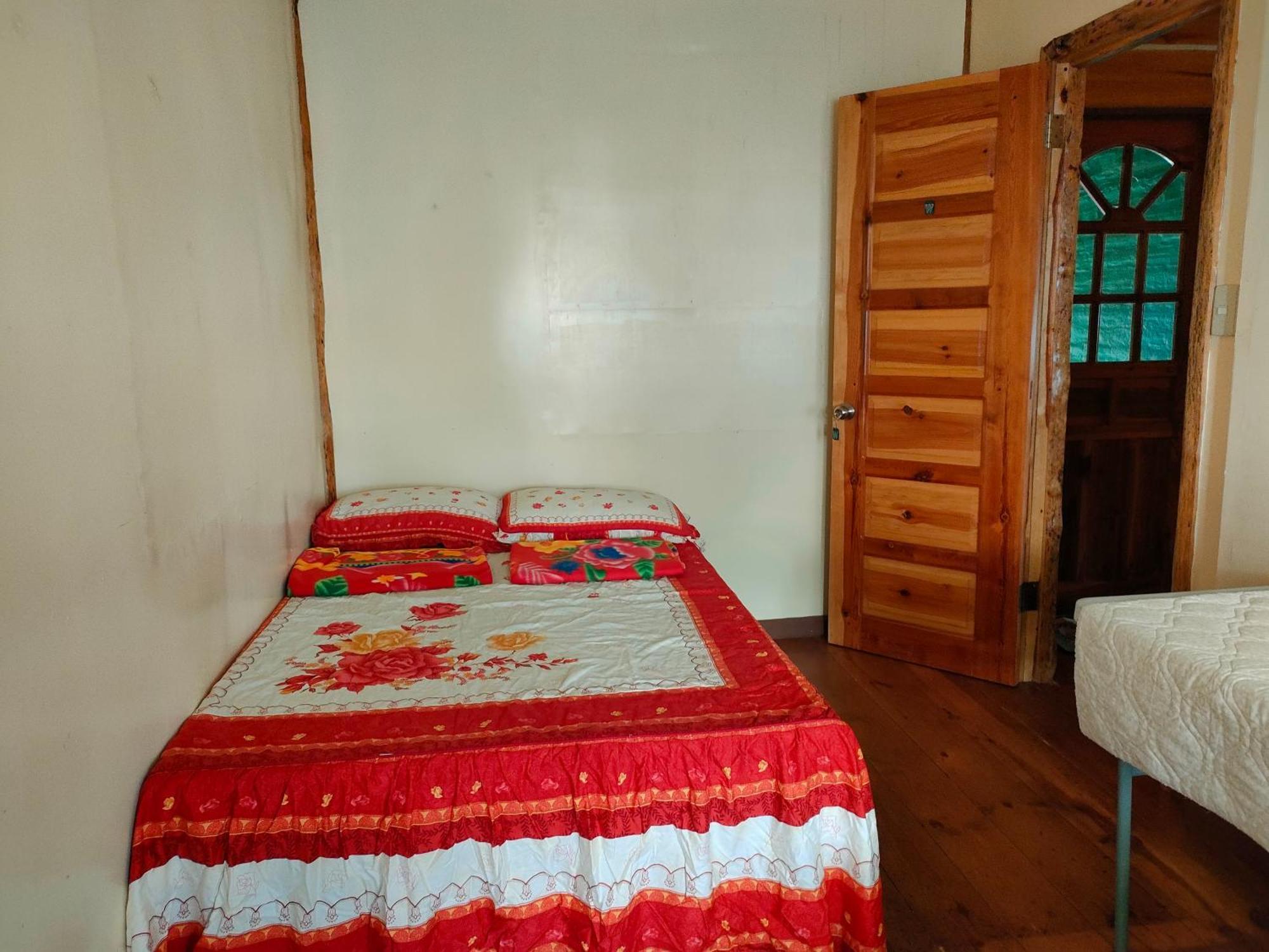 Acai'S Transient House Villa Сагада Екстериор снимка